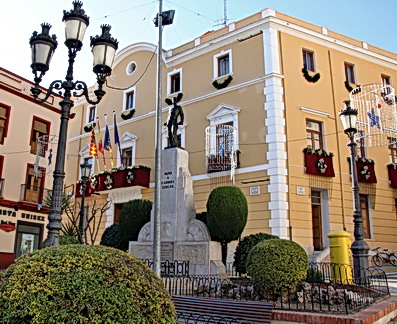Excmo. Ayuntamiento de Oliva. Foto C.A.E.