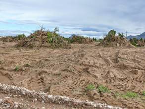 Transformacin del suelo en la Finca de la Plev (Oliva), en una imagen realizada el 5-11-2011. Foto C.A.E.